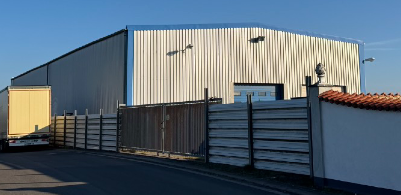 Lagerhalle Schneeweid